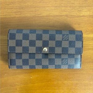 LOUIS VUITTON Damier Ebene Sarah Wallet